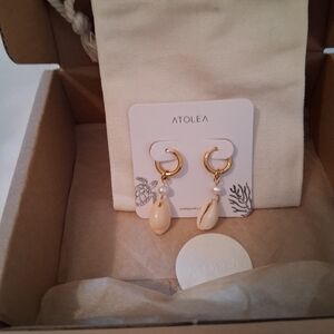 ATOLEA Gold and Cream Shell Earrings